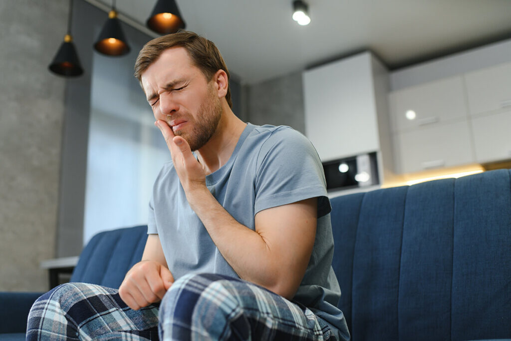 Why You Should Never Ignore Dental Pain? Emergency Dentist Insights